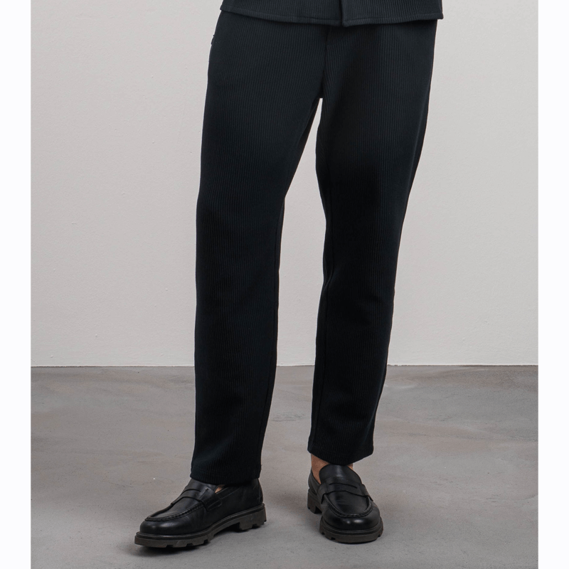 Pantalon plissé – Élégance moderne